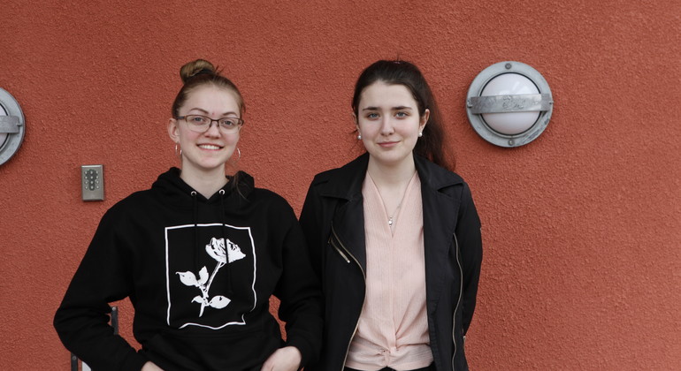 Miriam Skoog Johansson och Leona Nikq